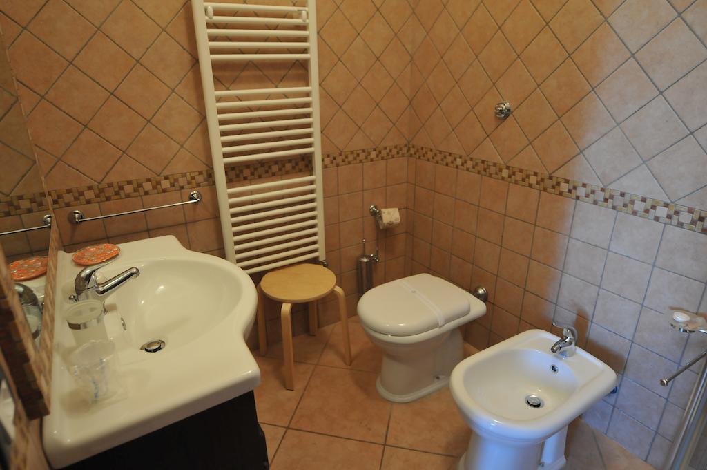 Antico Casale - Camere Con Angolo Cottura Agropoli Ruang foto